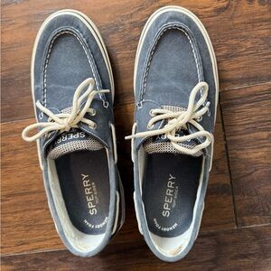 Blue sperrys
